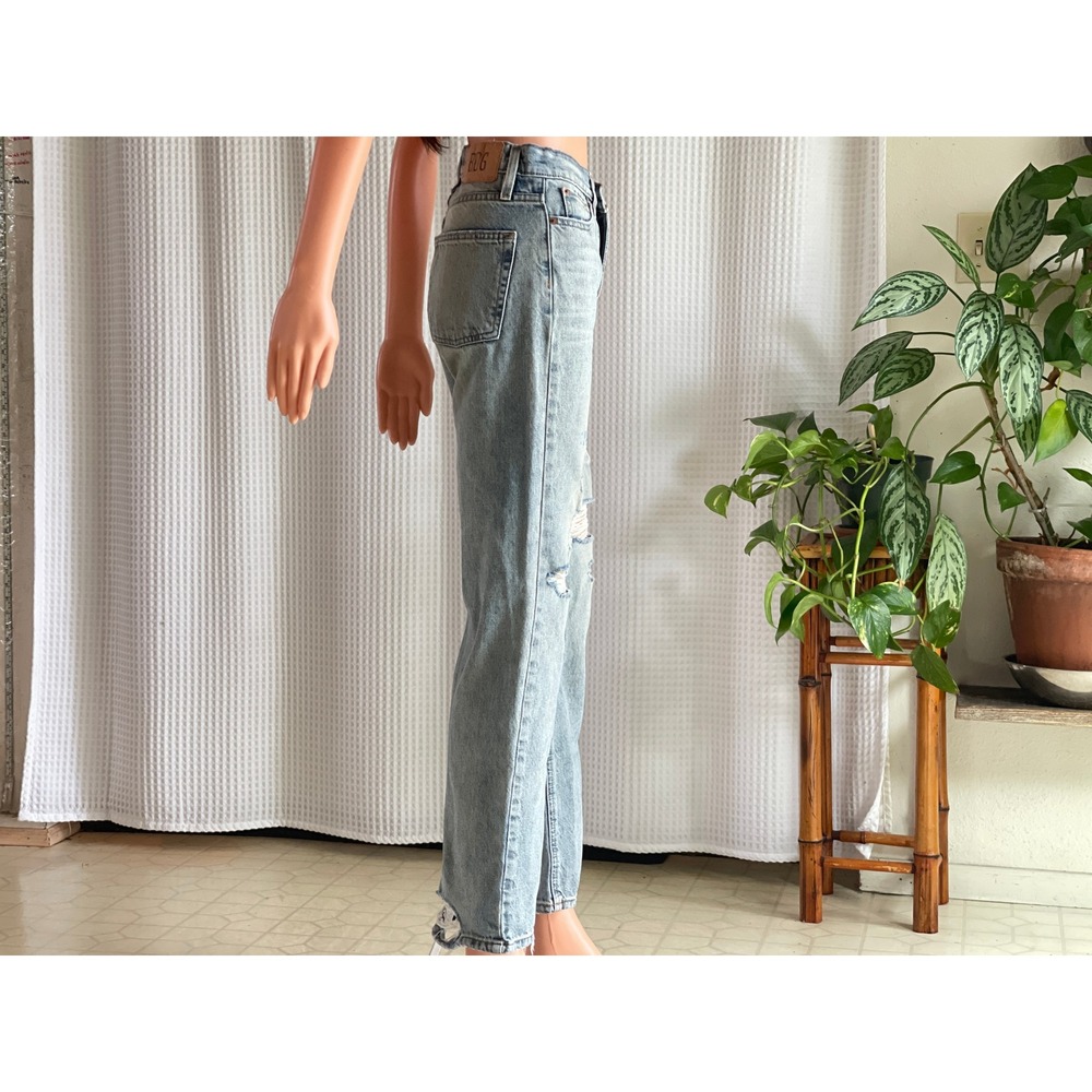 BDG Cowboy Jean‎ Light Wash Distressed High Rise Straight Leg Blue Denim Size 25 - Picture 3 of 8